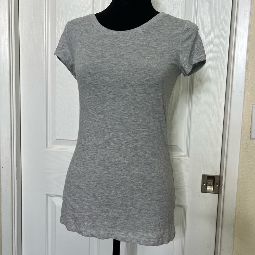 NO BOUNDARIES Juniors Girl’s Size Small (3/5) Short Sleeve Tee Heather Grey
